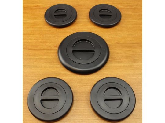 Genuine Mopar Fifth Wheel / Gooseneck Bed Plug Cover Kit